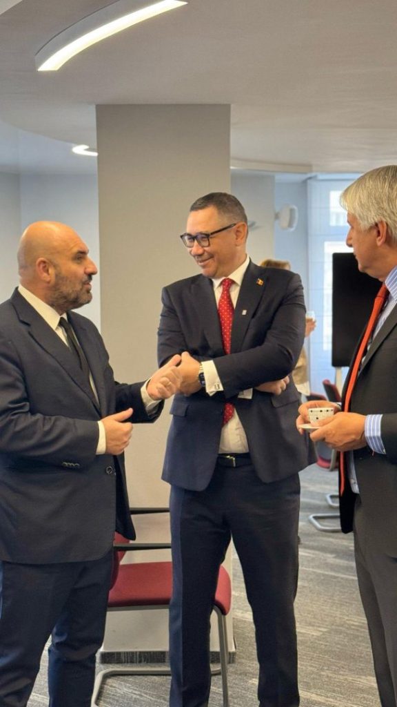 Victor Ponta, candidat independent la președinția României în 2025, susținut de Eugen Teodorovici, vorbesc despre un mediu de afaceri mai flexibil și mai competitiv în România